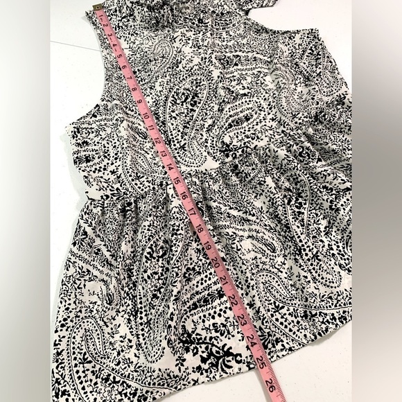 Nwt Andree by Unit Babydoll Sleeveless Blouse High Neckline Tie-Back Closure - Picture 9 of 10